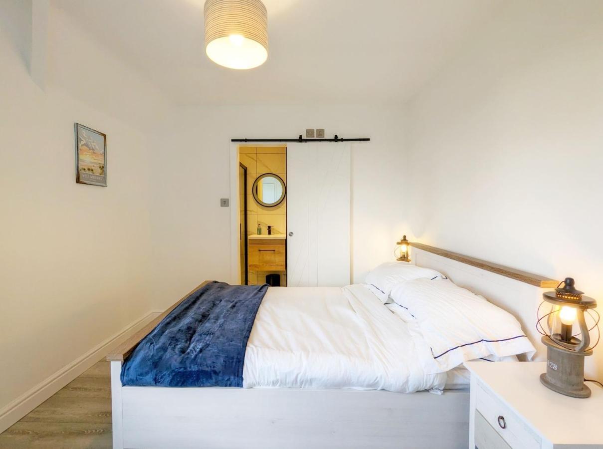 Malthouse Cottage Вест-Віттерінг Екстер'єр фото