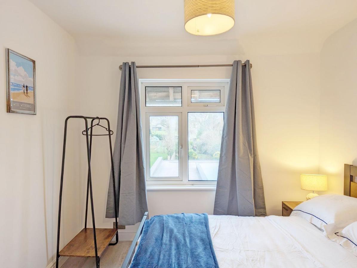 Malthouse Cottage Вест-Віттерінг Екстер'єр фото